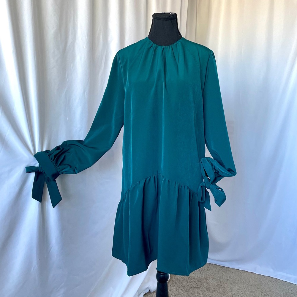 Mud Pie Mini Dress Sz M Green Long Sleeve Tie Cuff Drop Waist